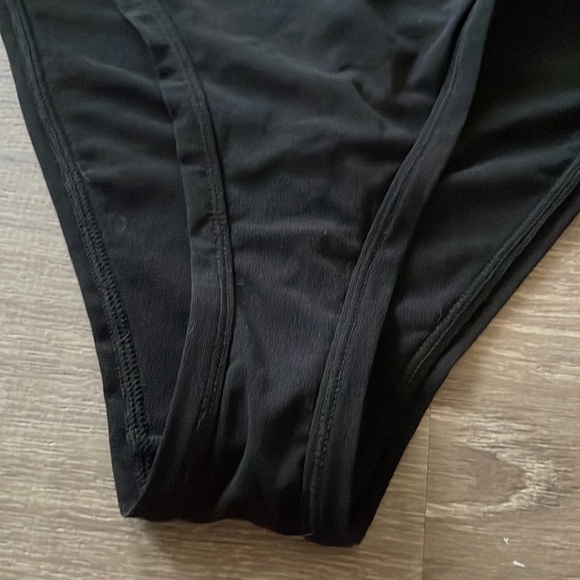 NWT Kim Kardashian SKIMS high waisted brief, color onyx, medium - Picture 2 of 7